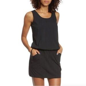 Arcteryx cinch waist shift dress